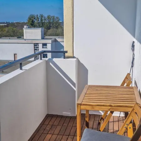 - Langenhagen Center 2 *